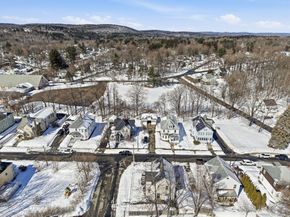 47 Hale St, Leominster MA 01453