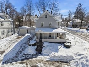 47 Hale St, Leominster MA 01453