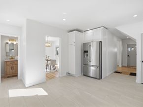 47 Hale St, Leominster MA 01453