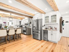 27 Park St, North Reading MA 01864