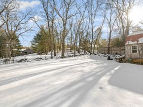 27 Park St, North Reading MA 01864