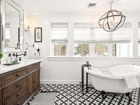 27 Park St, North Reading MA 01864