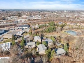 17 Bourbon Unit 76 76, Peabody MA 01960