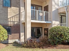 17 Bourbon Unit 76 76, Peabody MA 01960