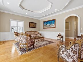 30 Bridle Path, Shrewsbury MA 01545