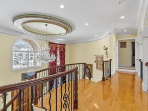 30 Bridle Path, Shrewsbury MA 01545