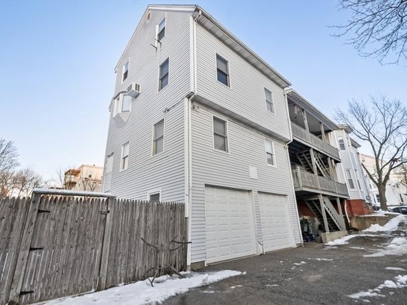 34 Putnam St, Somerville MA 02143