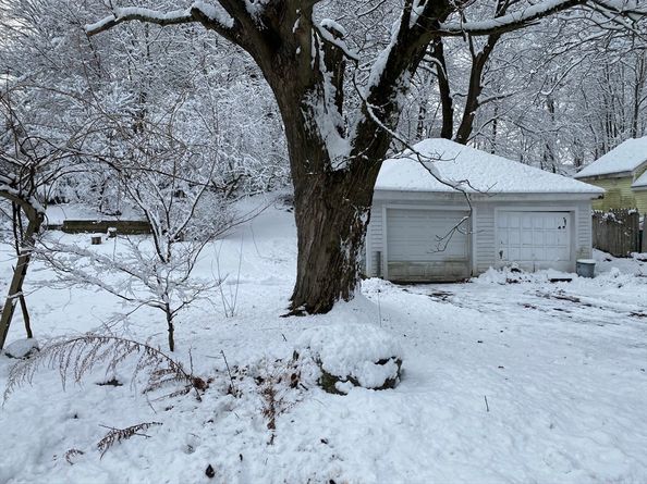 181 Saint Mary St, Needham MA 02494