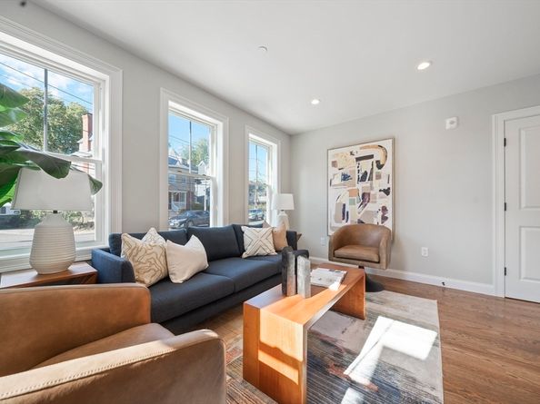 52 Bellevue St 1, Boston MA 02124