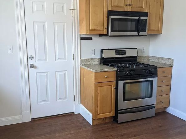 124 Selden St, Boston MA 02124