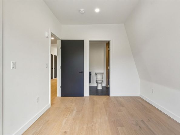 22 High Street PH11, Boston MA 02122