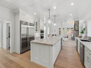 2 Beacon Hill Road, Marblehead MA 01945