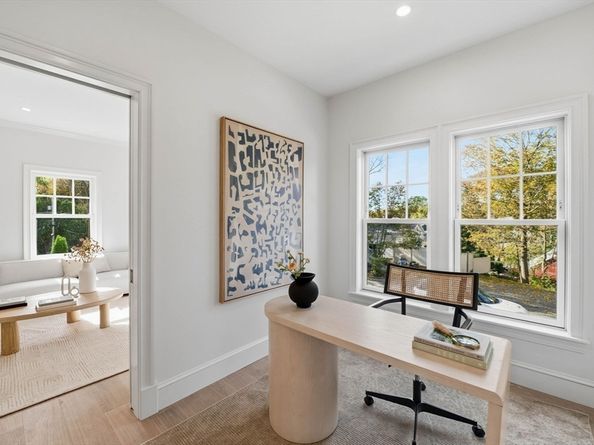 2 Beacon Hill Road, Marblehead MA 01945