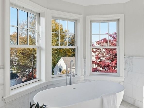 2 Beacon Hill Road, Marblehead MA 01945