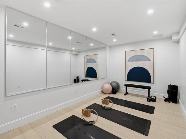 2 Beacon Hill Road, Marblehead MA 01945