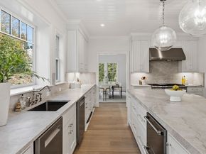 2 Beacon Hill Road, Marblehead MA 01945