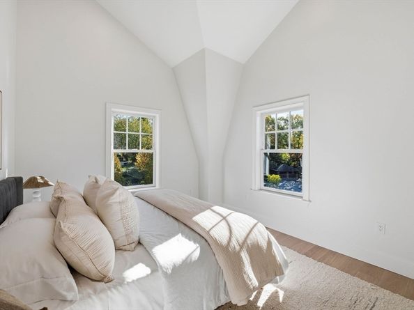 2 Beacon Hill Road, Marblehead MA 01945