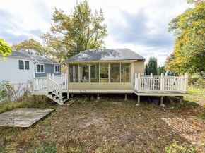 29 Dominion Rd, Worcester MA 01605