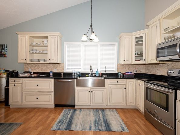 29 Dominion Rd, Worcester MA 01605