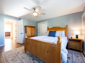 18 Tisdale Dr 18, Dover MA 02030