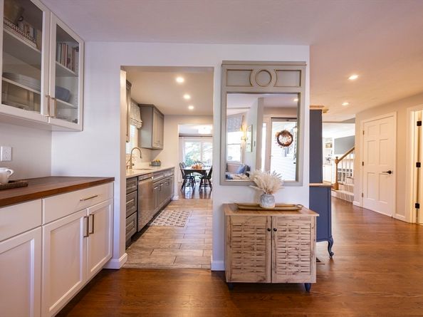 18 Tisdale Dr 18, Dover MA 02030