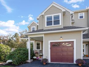 18 Tisdale Dr 18, Dover MA 02030