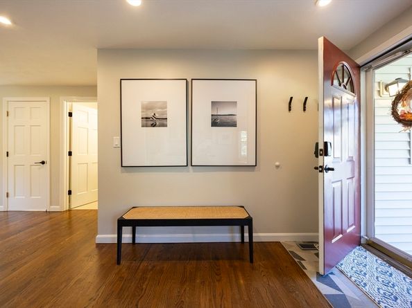 18 Tisdale Dr 18, Dover MA 02030