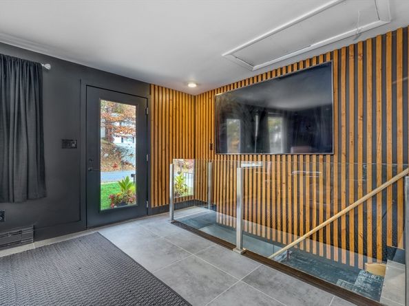 38 Appleton St, Saugus MA 01906