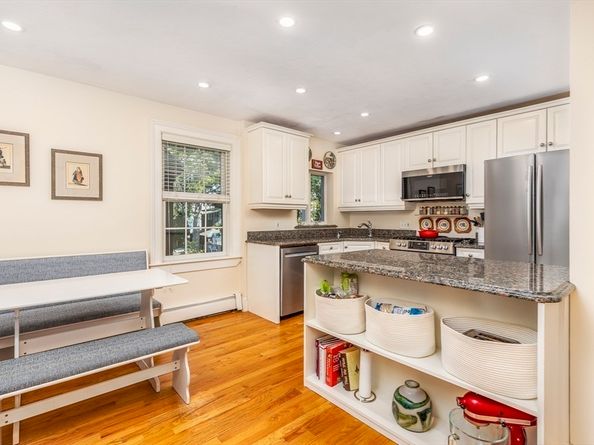 10 Andrew Street 2A, Salem MA 01970