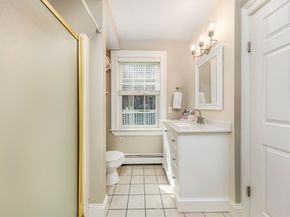 10 Andrew Street 2A, Salem MA 01970