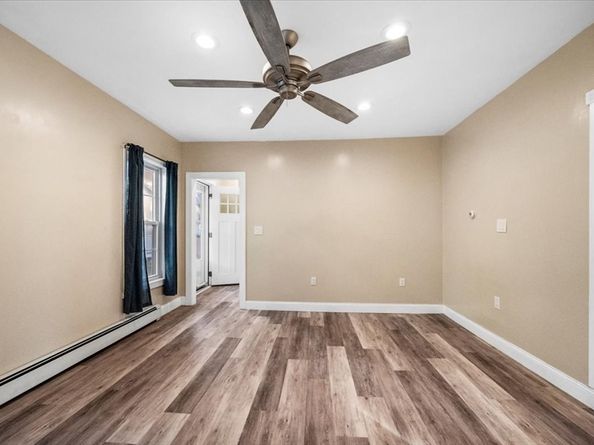 22 Charles Pl, Athol MA 01331