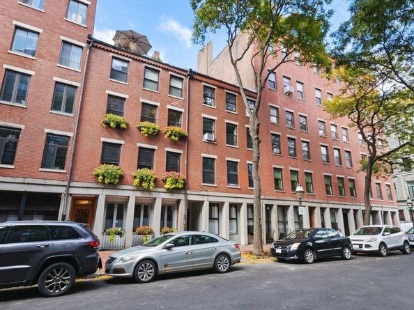 110-112 Commercial St 2, Boston MA 02109