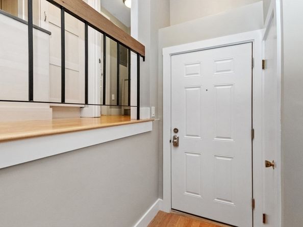 110-112 Commercial St 2, Boston MA 02109