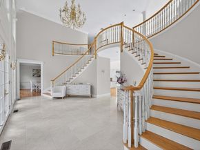 11 Elizabeth Way, Lynnfield MA 01940