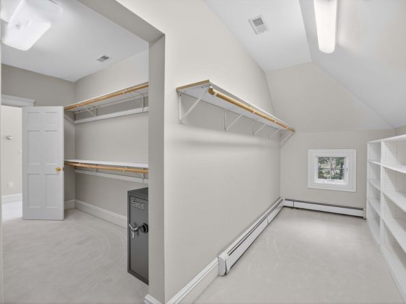 11 Elizabeth Way, Lynnfield MA 01940