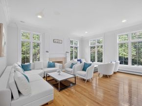 11 Elizabeth Way, Lynnfield MA 01940