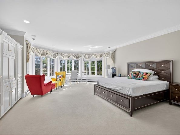 11 Elizabeth Way, Lynnfield MA 01940