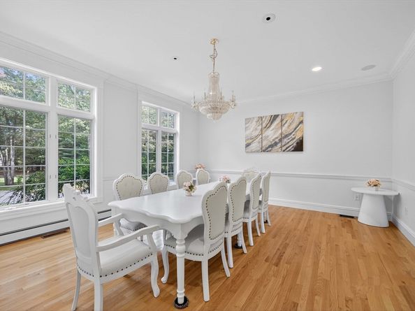 11 Elizabeth Way, Lynnfield MA 01940