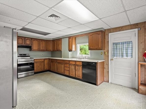1570 Old Pleasant, Bridgewater MA 02324