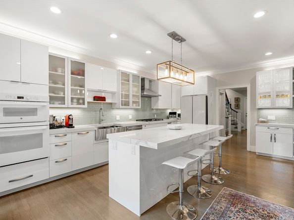 36 Troy Lane, Newton MA 02468