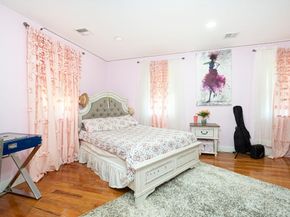 194 Worcester St, Grafton MA 01536