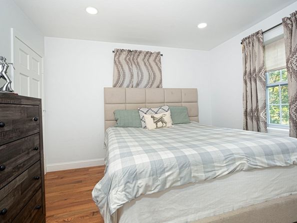 194 Worcester St, Grafton MA 01536