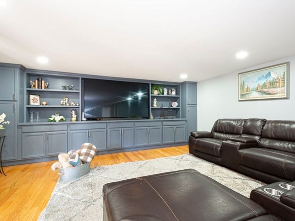 194 Worcester St, Grafton MA 01536