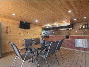 194 Worcester St, Grafton MA 01536