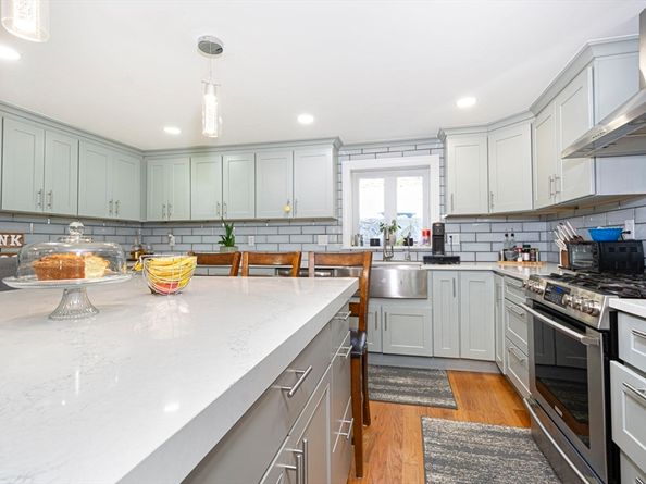 194 Worcester St, Grafton MA 01536