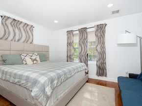 194 Worcester St, Grafton MA 01536
