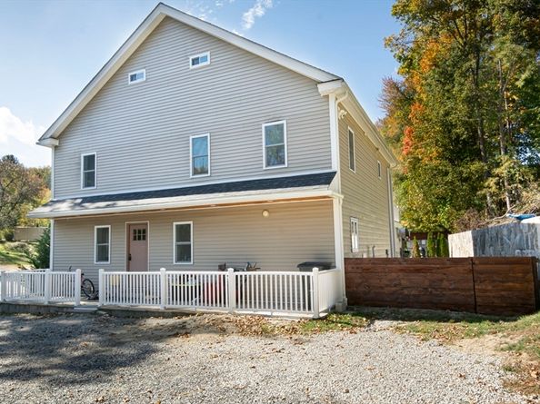 194 Worcester St, Grafton MA 01536