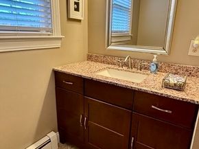 3327 Chestnut Hill Ave, Athol MA 01331