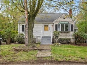 255 West St, Weymouth MA 02188