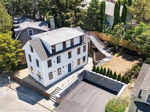 290 Washington St 3, Marblehead MA 01945